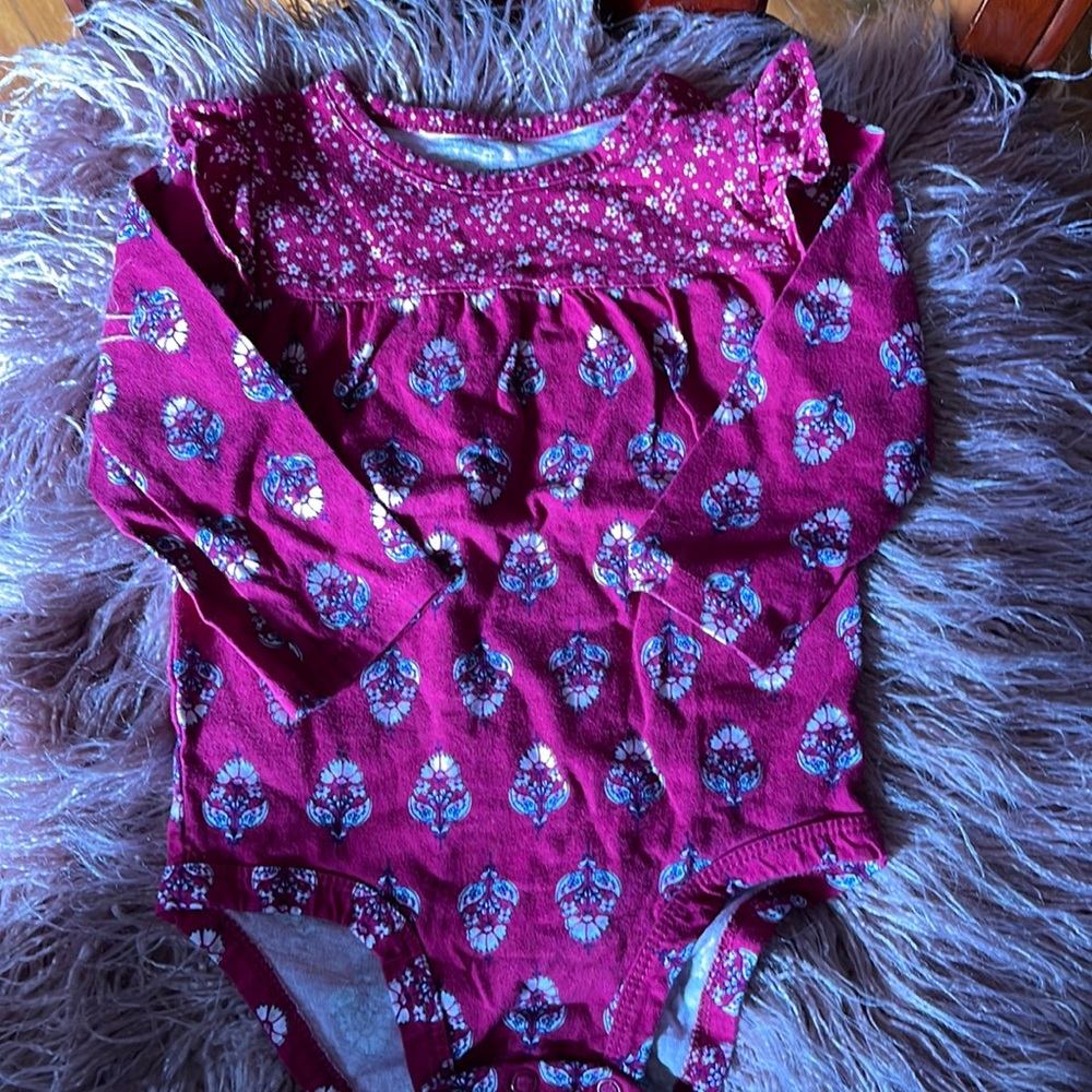 Carter’s Onesie and Jeggings set